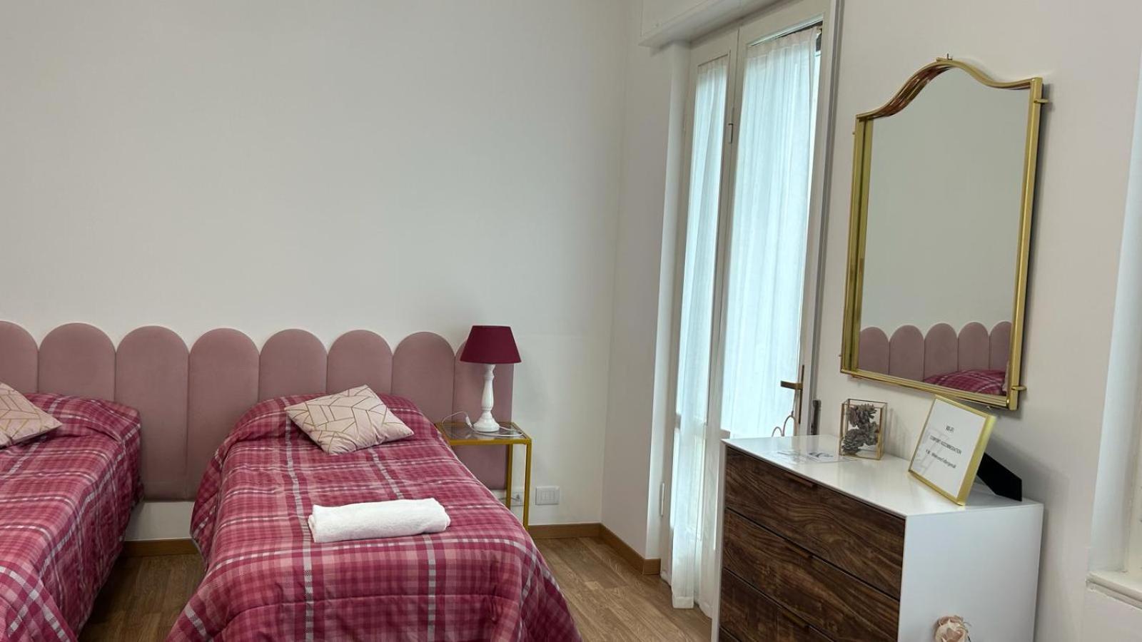 Comfort Accommodation Room Bergamo Ngoại thất bức ảnh